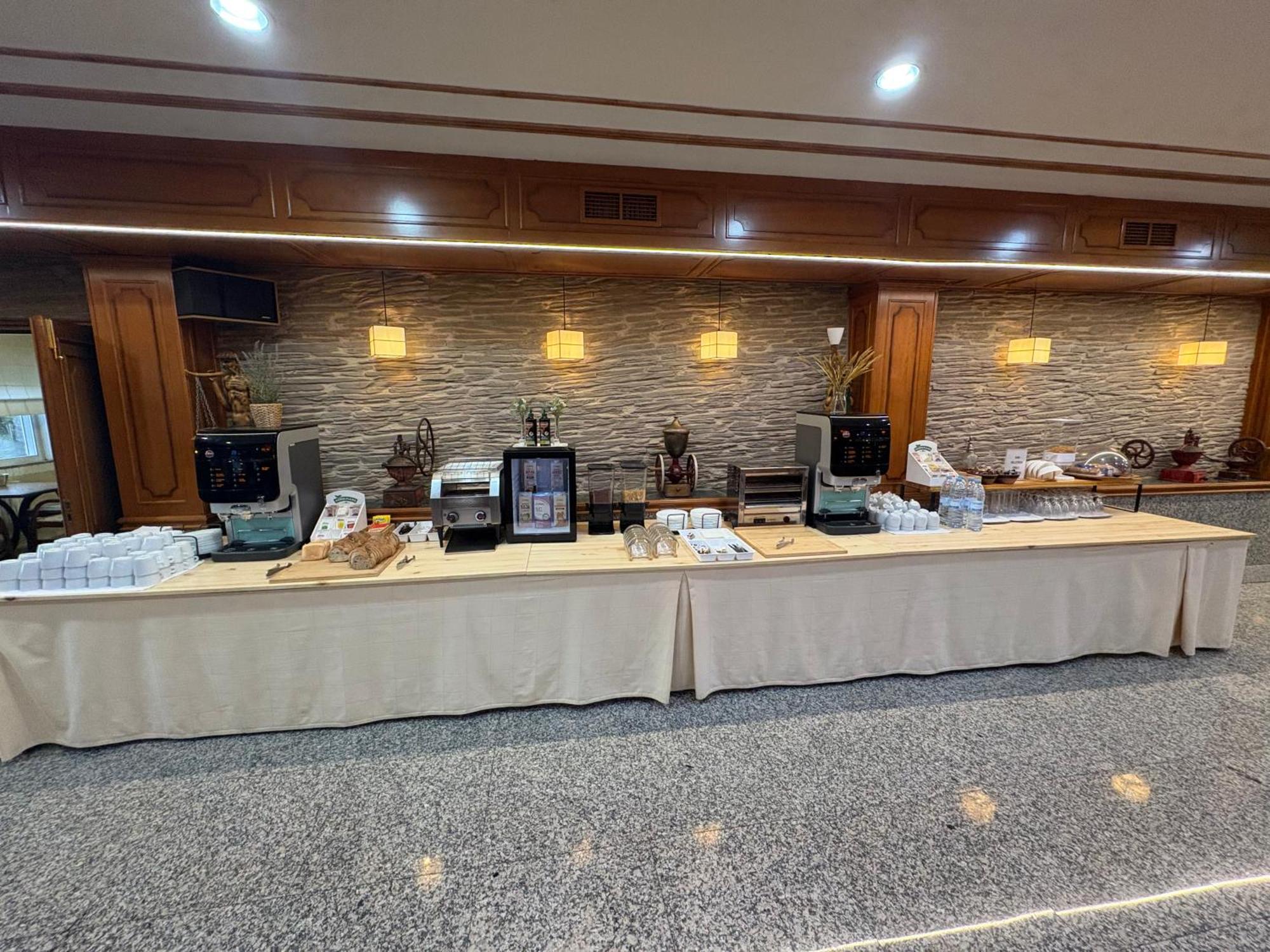 Hotel Los Olmos Lugo Eksteriør billede